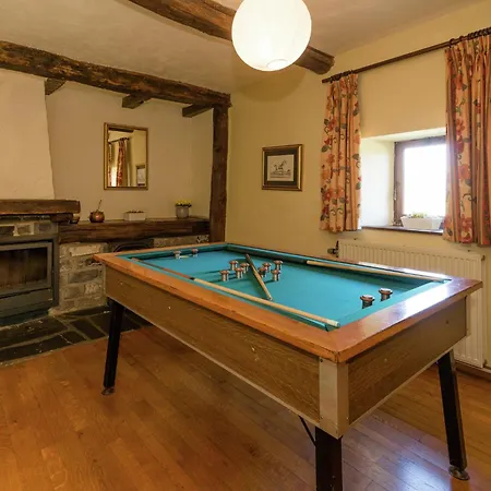 Spacious Villa, Cleaning Included بيت للعطل