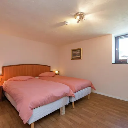 Spacious Villa, Cleaning Included Nyaraló *