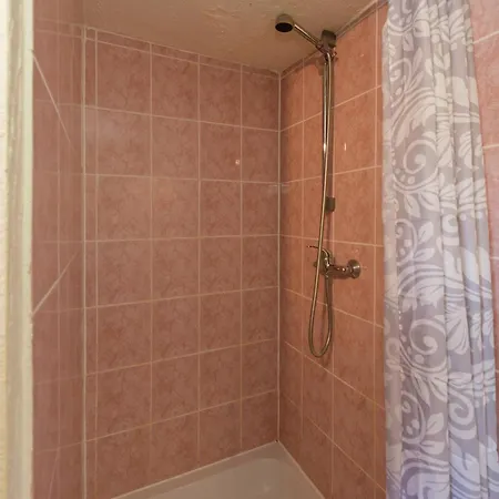 In With Private Pool, Cleaning Included *